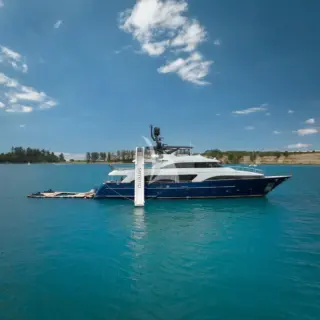 Profile at anchor