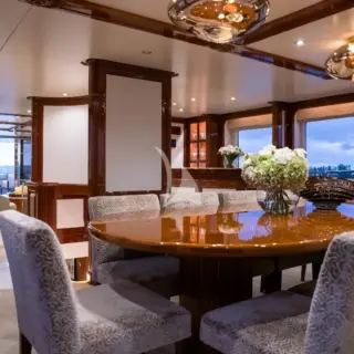 Main saloon dining