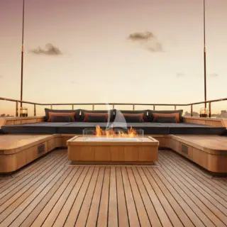 RH THREE - Sky Deck Lounging