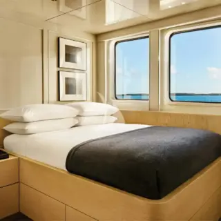 RH THREE - Double Cabin