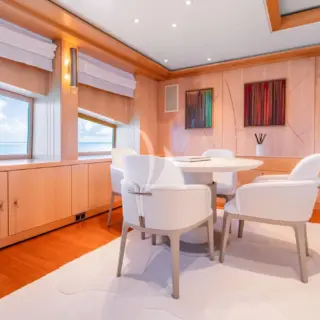 BATELLO - Sky Lounge