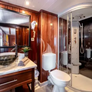 Cesarica en-suite