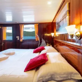 Cesarica double cabin