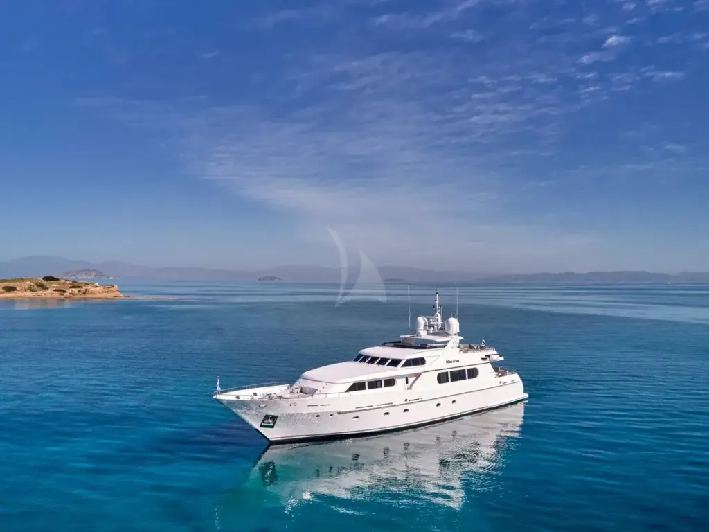 MILOS AT SEA - Image 2