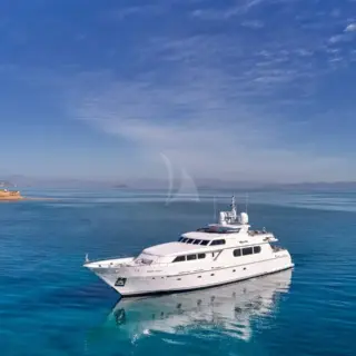 MILOS AT SEA - Image 2