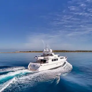 MILOS AT SEA - Image 4