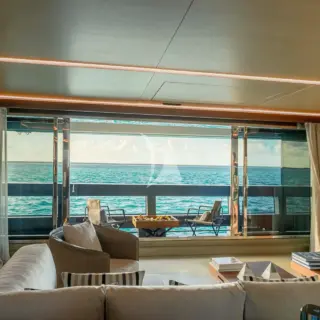 Master Salon Balcony