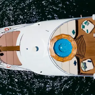 Bow aerial