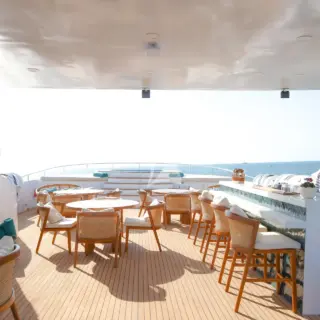 Sundeck bar
