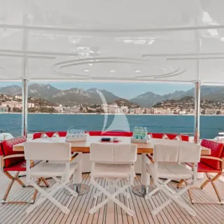 CHAMPAGNE AND CAVIAR - Main Deck Aft