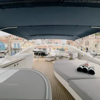 Sundeck area