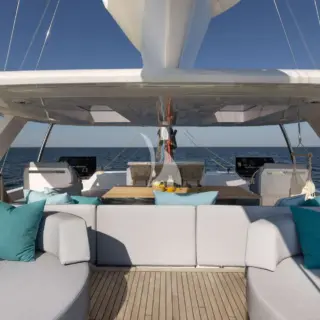 Flybridge