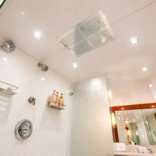 ESCAPE - Image 9
