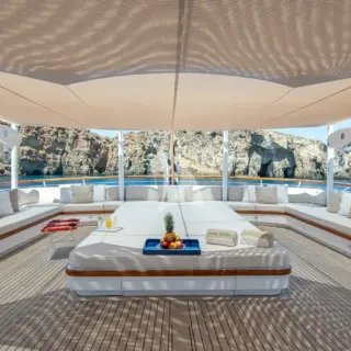 Upper Deck