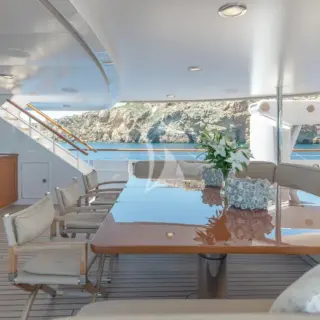 Upper Deck