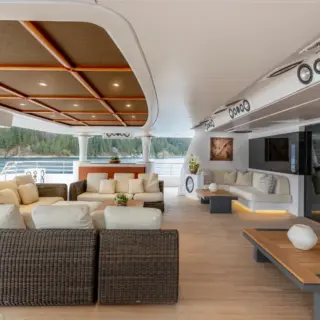 Upper deck aft