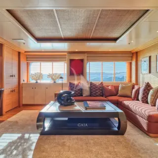 Mian deck master cabin 