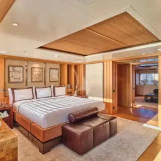 Main deck master cabin 