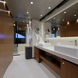 Master en-suite facilities
