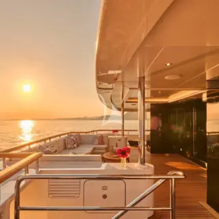 Main aft deck
