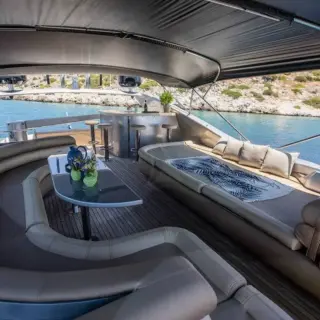 Sun deck bimini