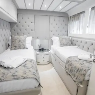 Twin cabin II