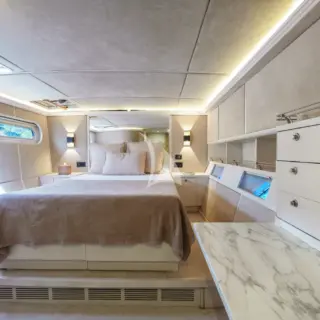 MIROVIA - VIP cabin
