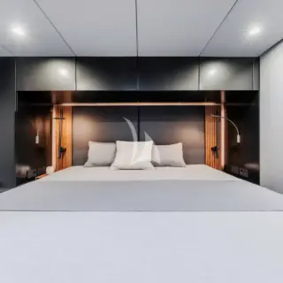 Guest cabin