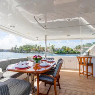 AFT DECK DINING & BAR