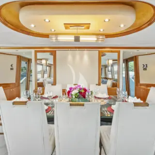 SALON DINING