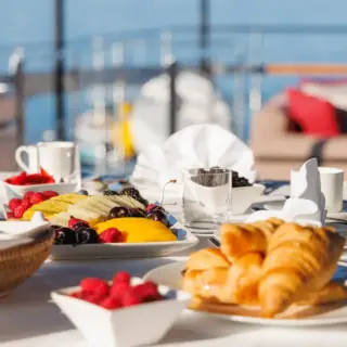 BELLA DONNA - Breakfast (2025)