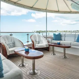 Main deck aft