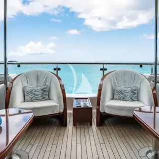 Main deck aft