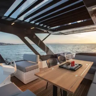 Flybridge - sistership