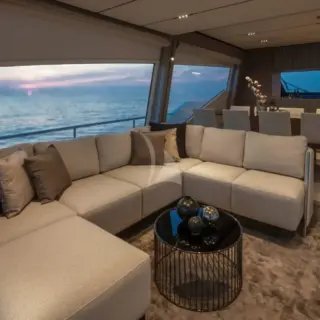 Saloon - sistership