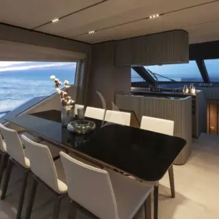 Saloon - sistership