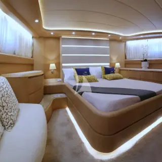 Dubai Vip's cabin
