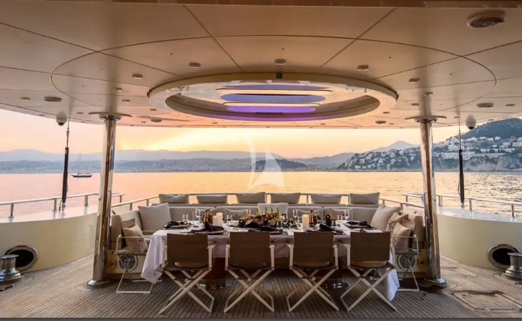 ARESTEAS - Main Deck Aft