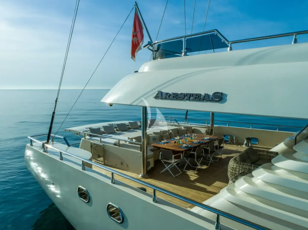ARESTEAS - Main Deck Aft