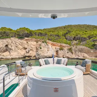 Jacuzzi