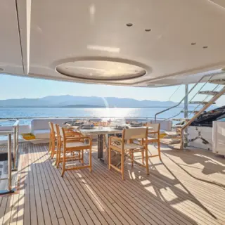 Upper Deck Dining