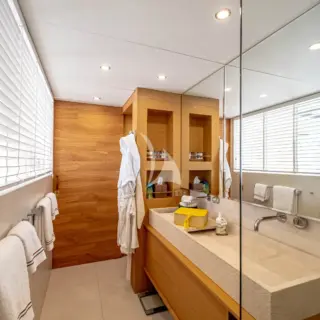 Main stateroom ensuite