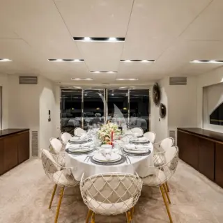 Main salon dining