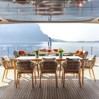 Upper Deck - Al fresco dining area