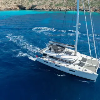 LADY FIONA - Cruising