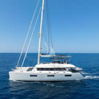 LADY FIONA - Cruising