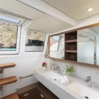 LADY FIONA - Master cabin bathroom