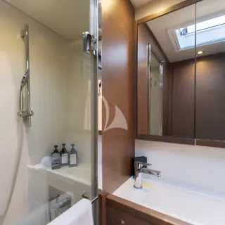 LADY FIONA - Double cabin bathroom