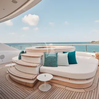XWAVE - Sun deck jacuzzi