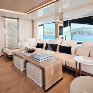 XWAVE - Bridge deck sky lounge